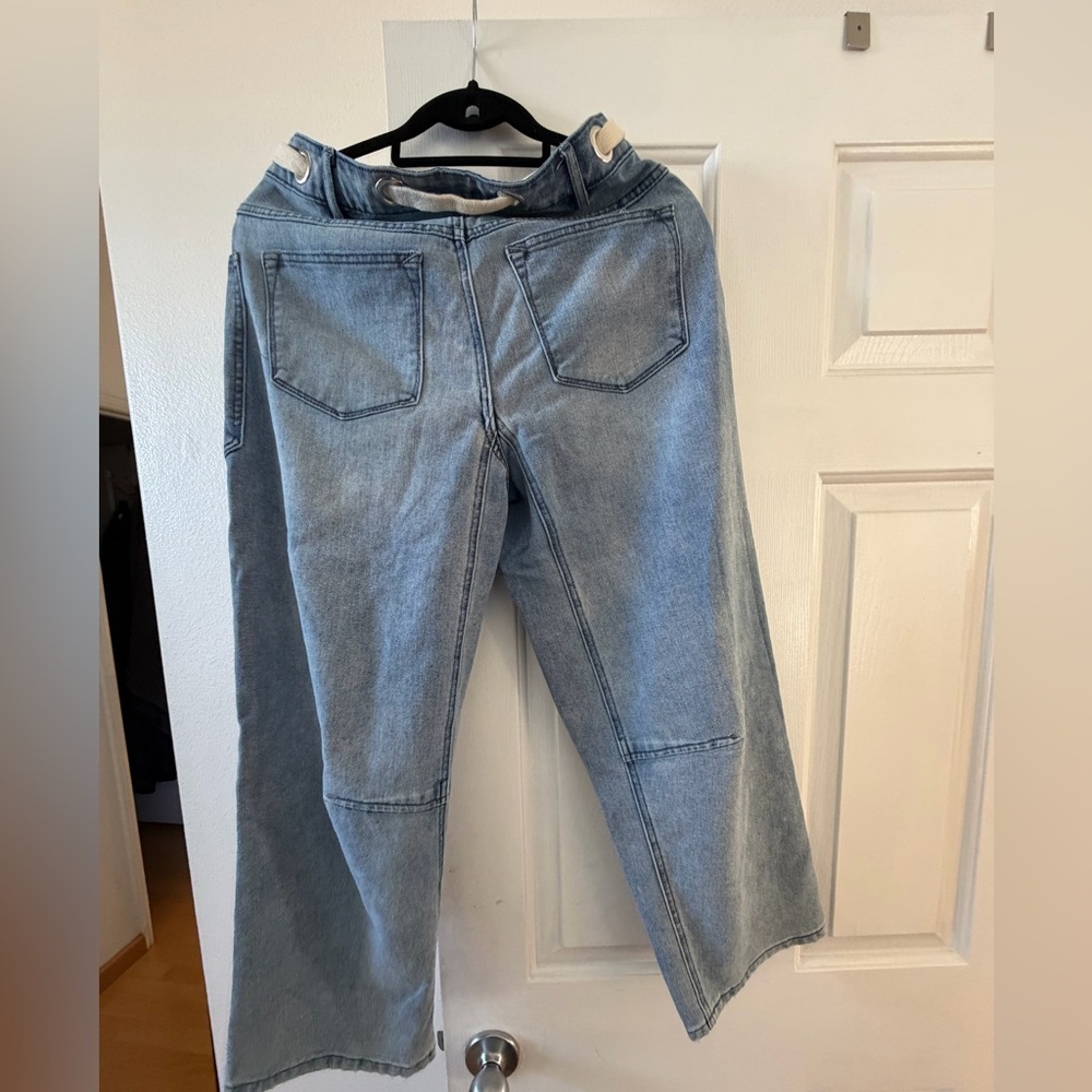 Vigoss Women's Sky Blue Ankle Jeans - Picture 4 of 4